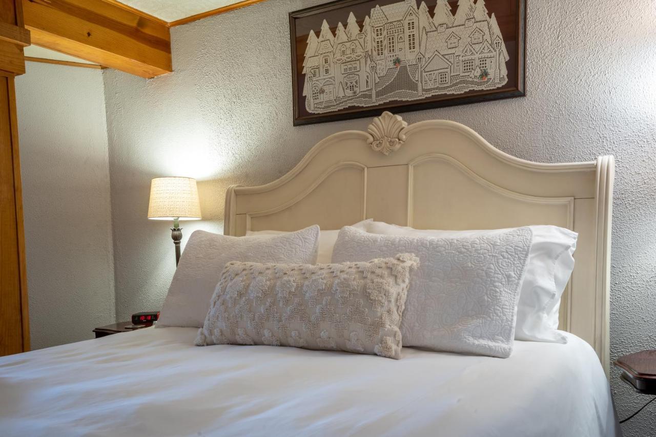 5 Ojo Inn Bed And Breakfast ยูเรกาสปริงส์ ภายนอก รูปภาพ